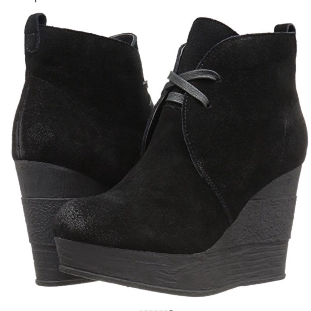 Suede wedge bootie